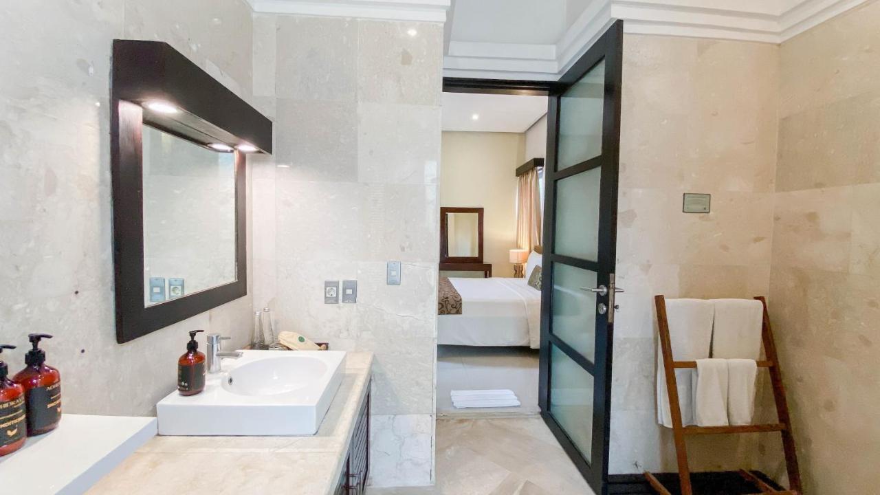 Cometa Villas Seminyak By Premier Hospitality Asia Exterior photo